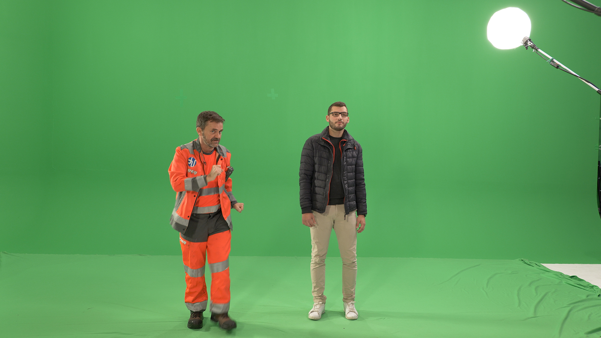 SARP-FILM-NOUVEL-EMBAUCHE-VISUEL-EFFET-02-AVANT.jpg